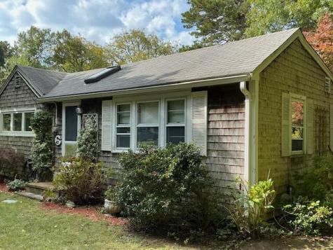 43 Red Lily Pond Road Centerville MA 02632