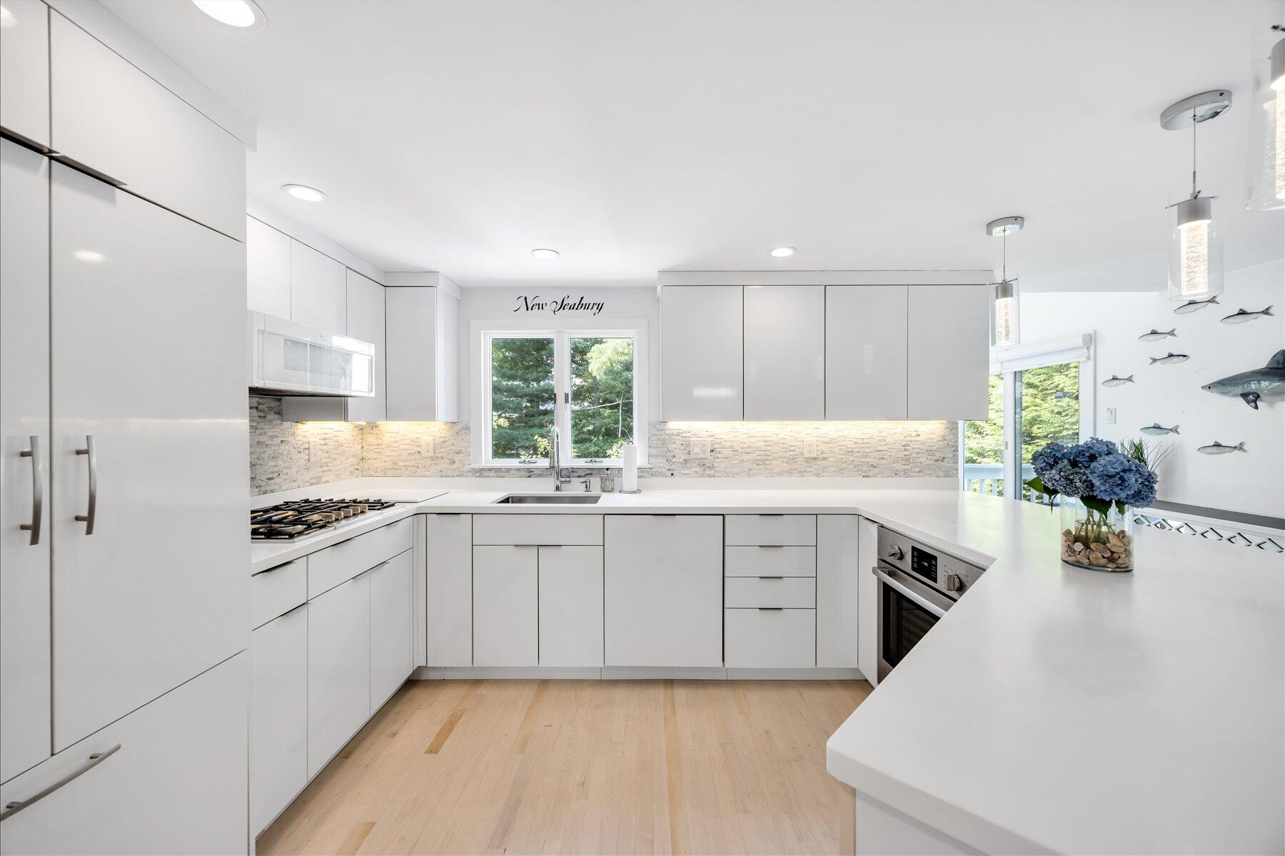 15 Periwinkle Lane Mashpee MA 02649