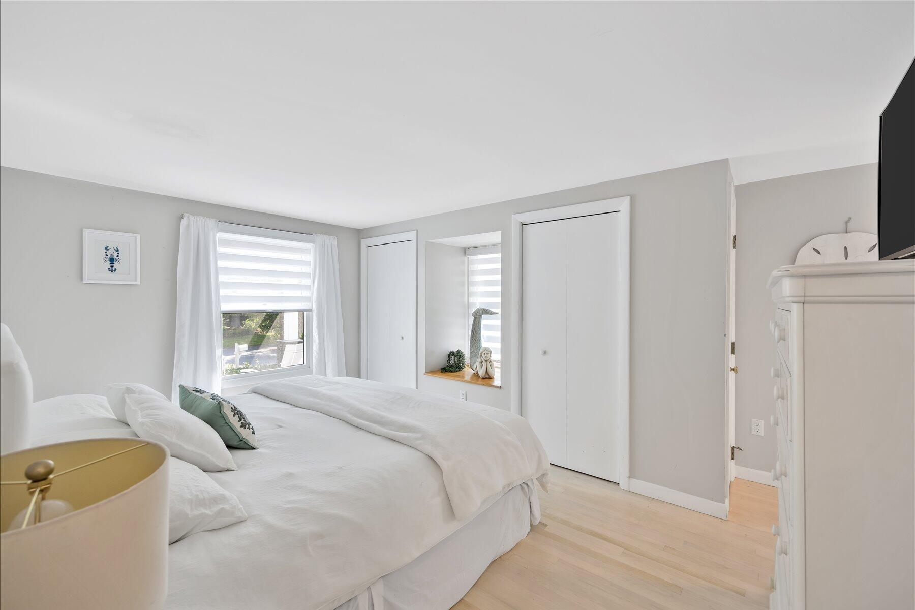 15 Periwinkle Lane Mashpee MA 02649