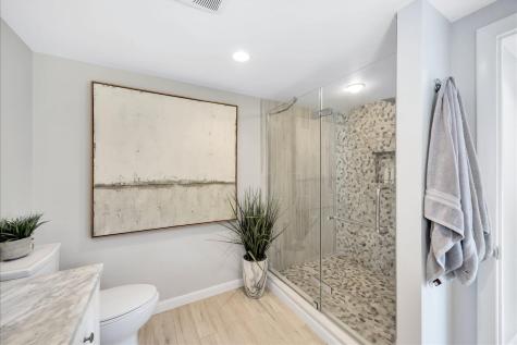 15 Periwinkle Lane MA 02649