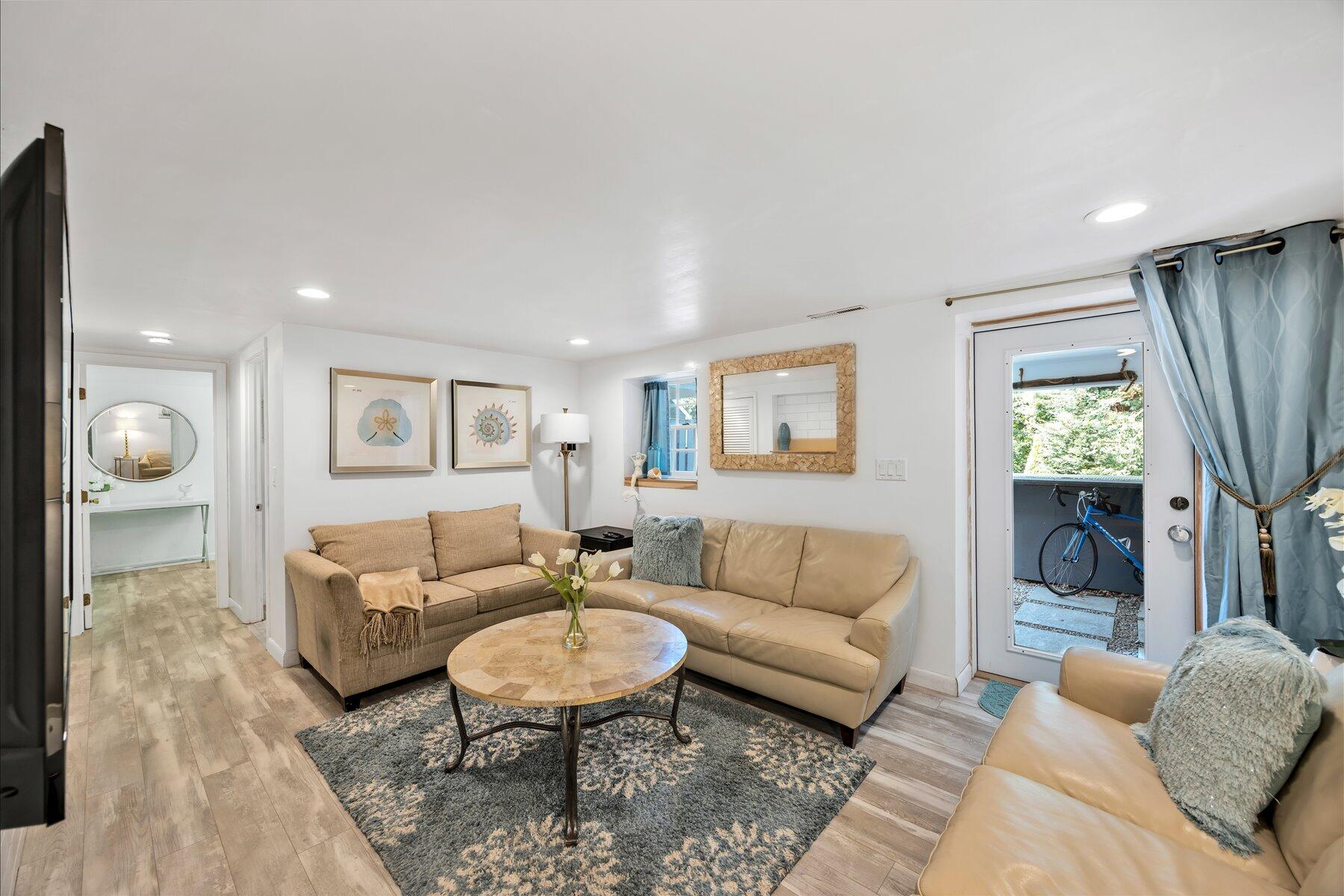 15 Periwinkle Lane Mashpee MA 02649