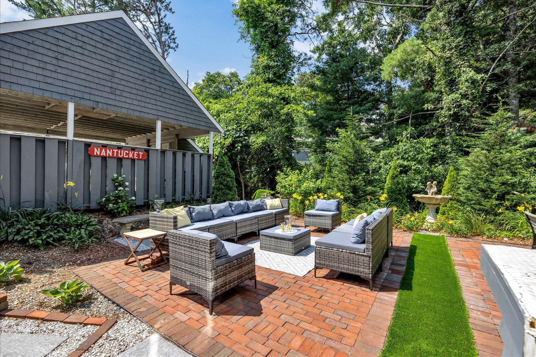 15 Periwinkle Lane Mashpee MA 02649