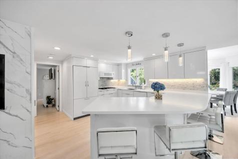 15 Periwinkle Lane MA 02649