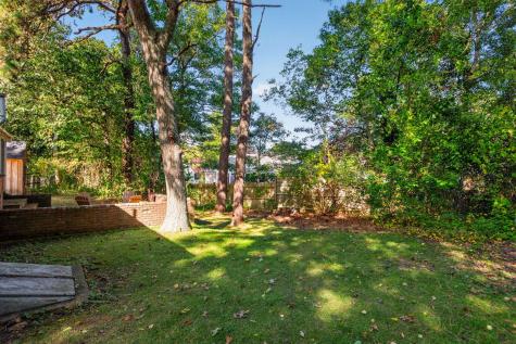 20 Frances Helen Road Yarmouth Port MA 02675