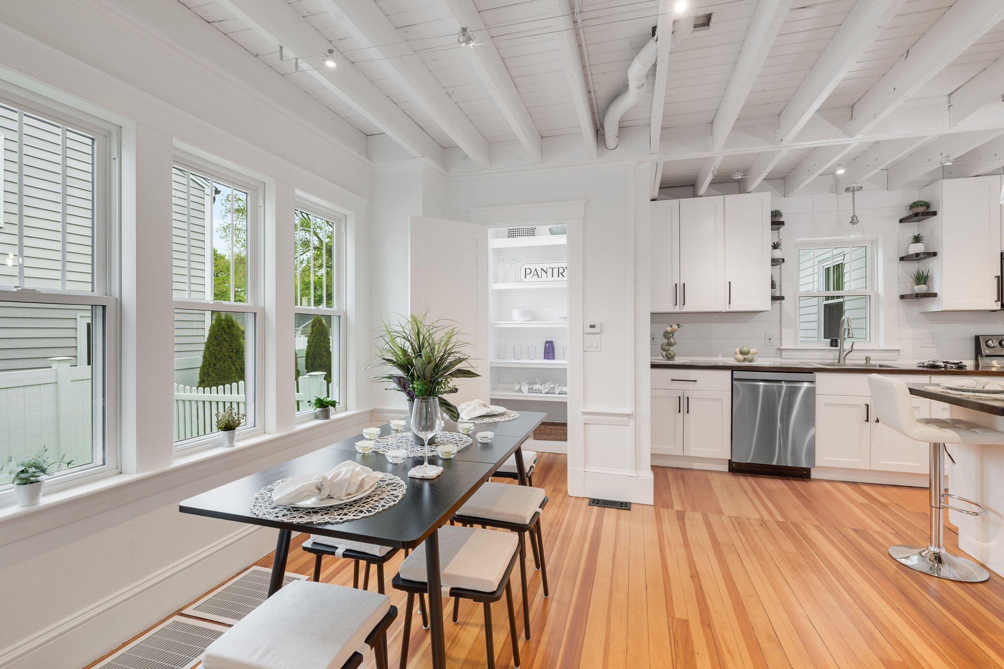 12 Dartmouth Street Barnstable MA 02601