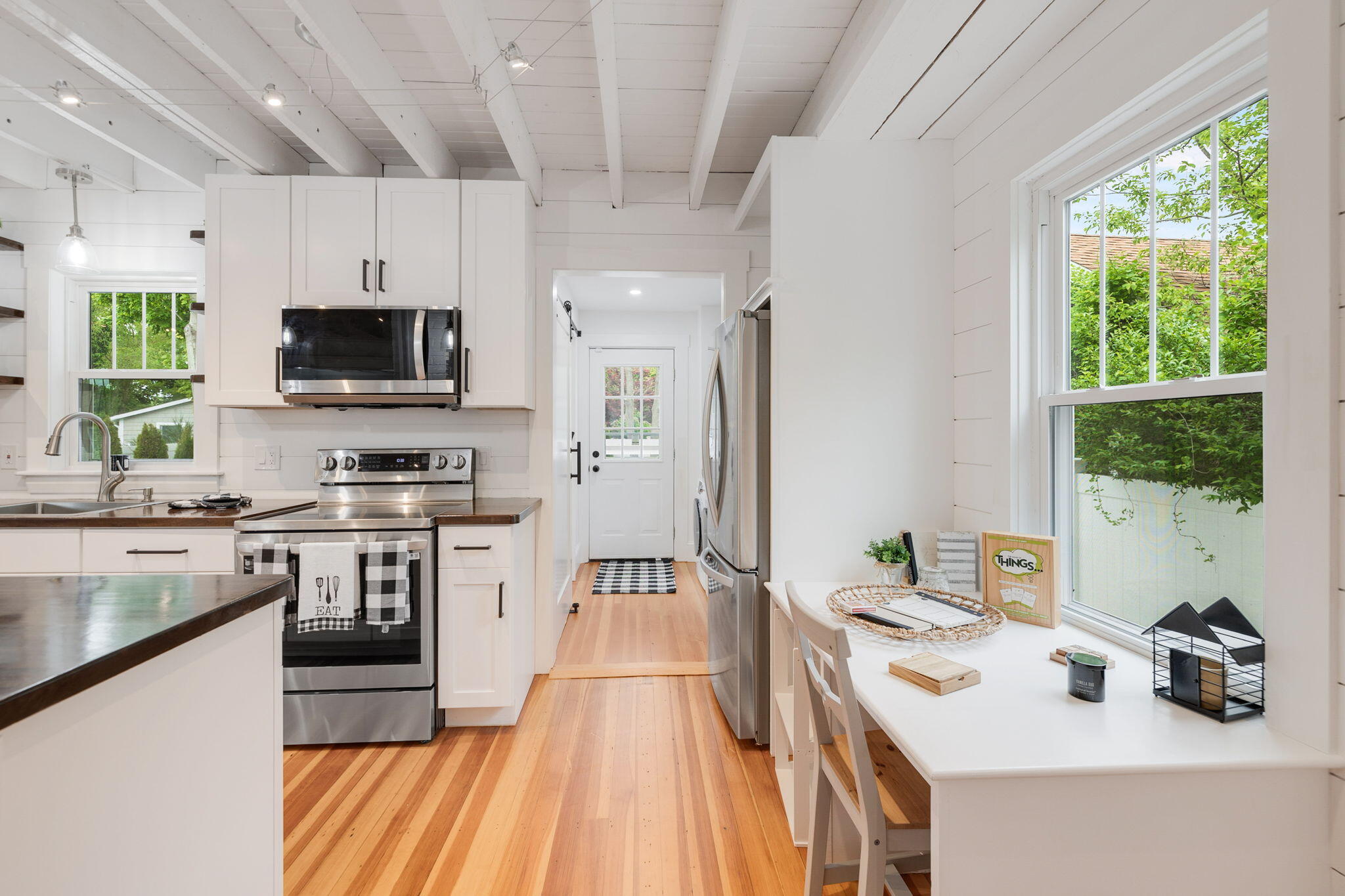12 Dartmouth Street Barnstable MA 02601
