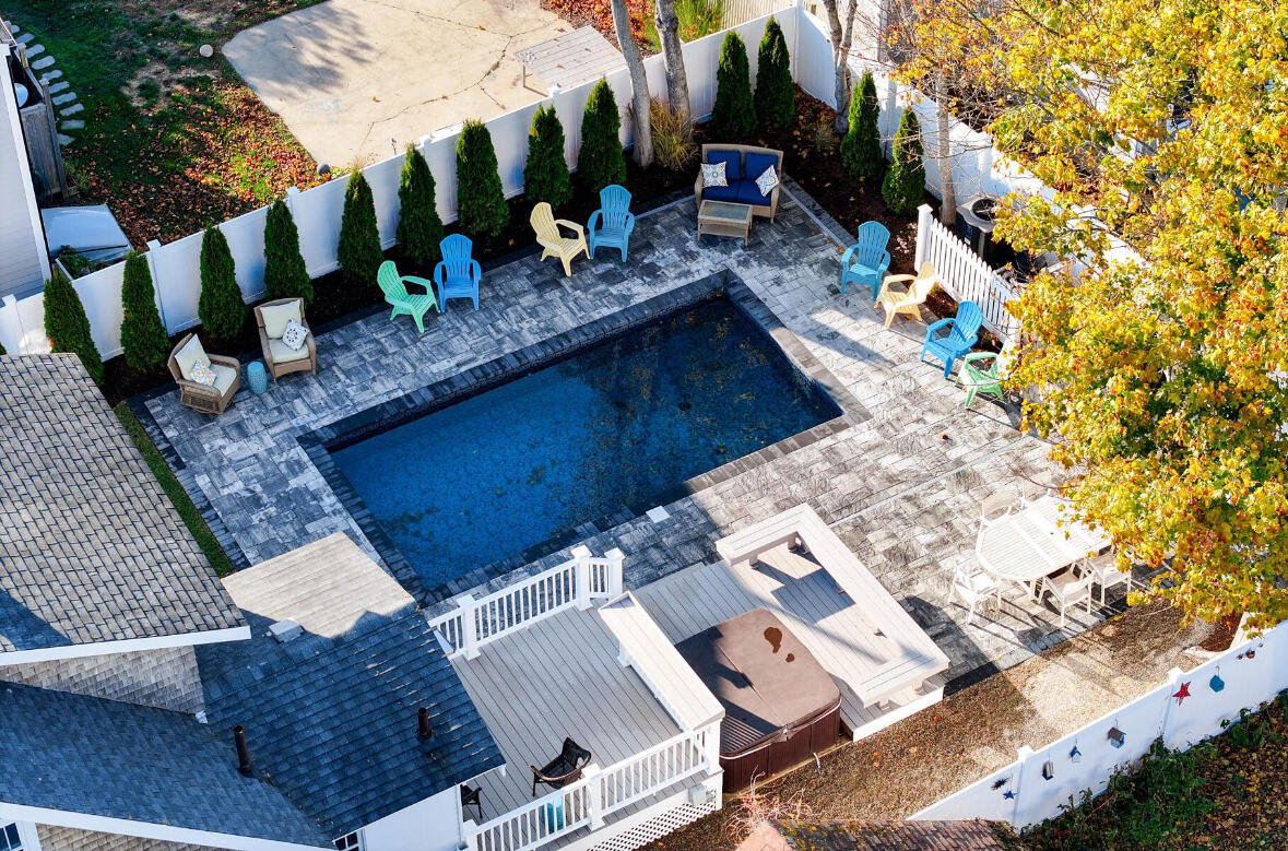 12 Dartmouth Street Barnstable MA 02601