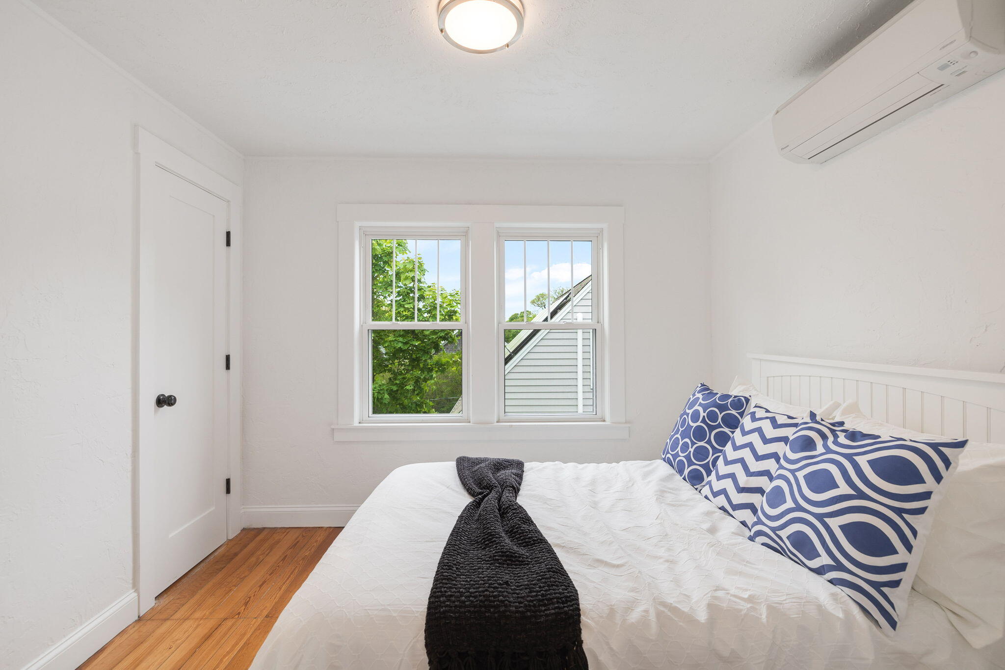 12 Dartmouth Street Barnstable MA 02601