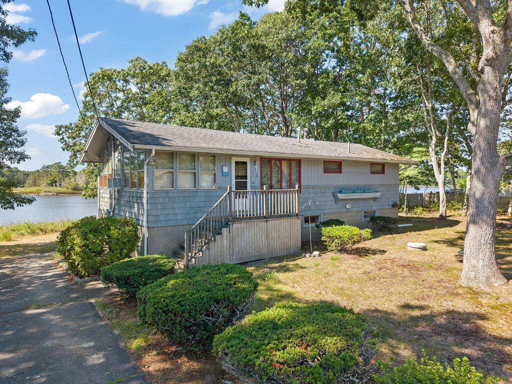 6 Sandpiper Terrace Wareham MA 02571