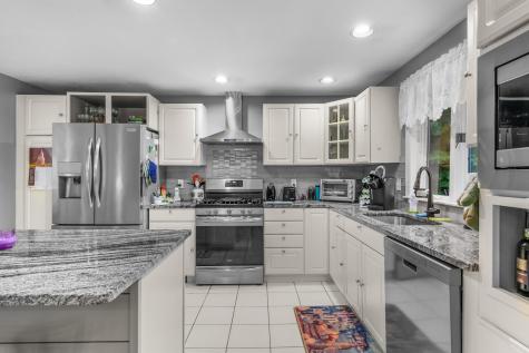 3 Anne Circle Sandwich MA 02563