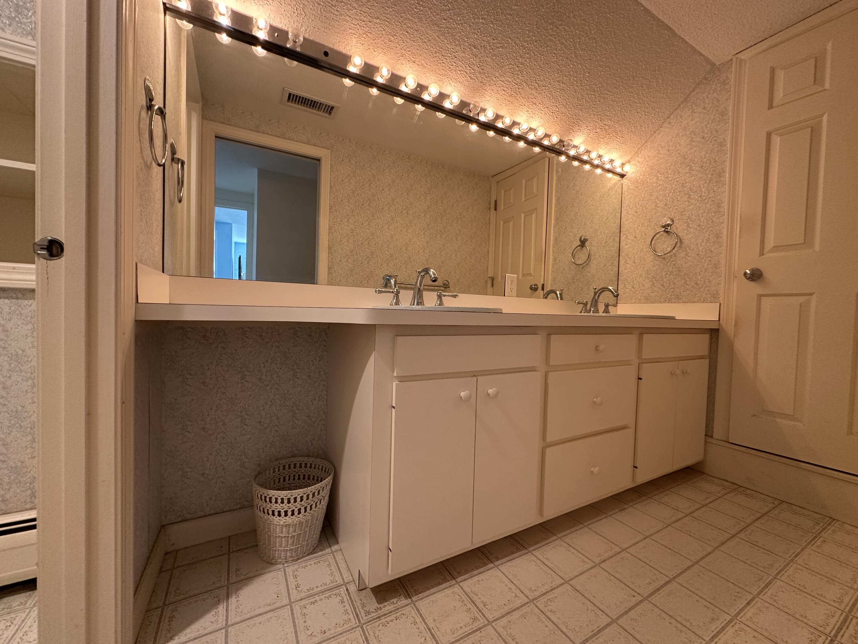 74 Shore Road Harwich MA 02671