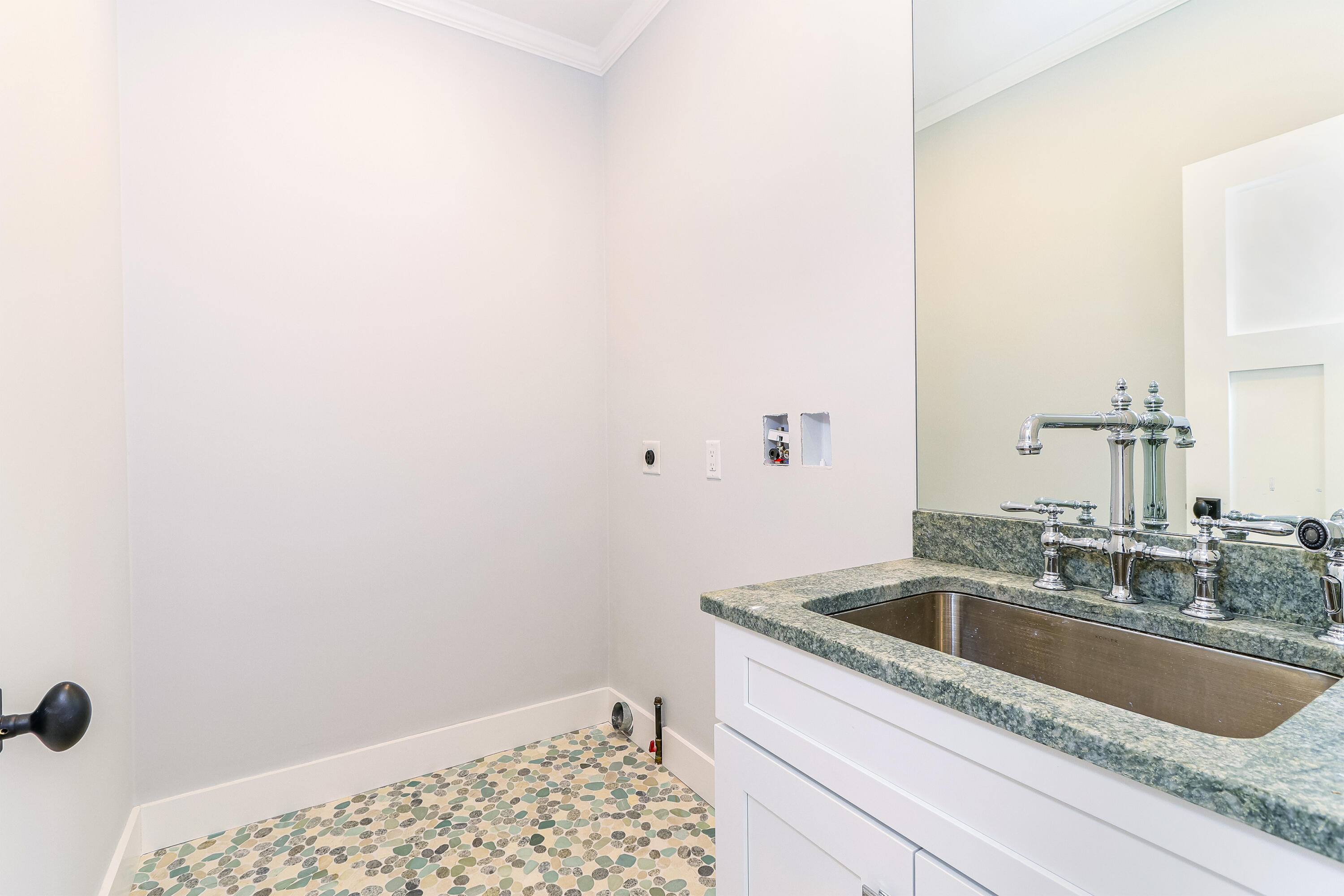 7 Collins Avenue Dennis MA 02638