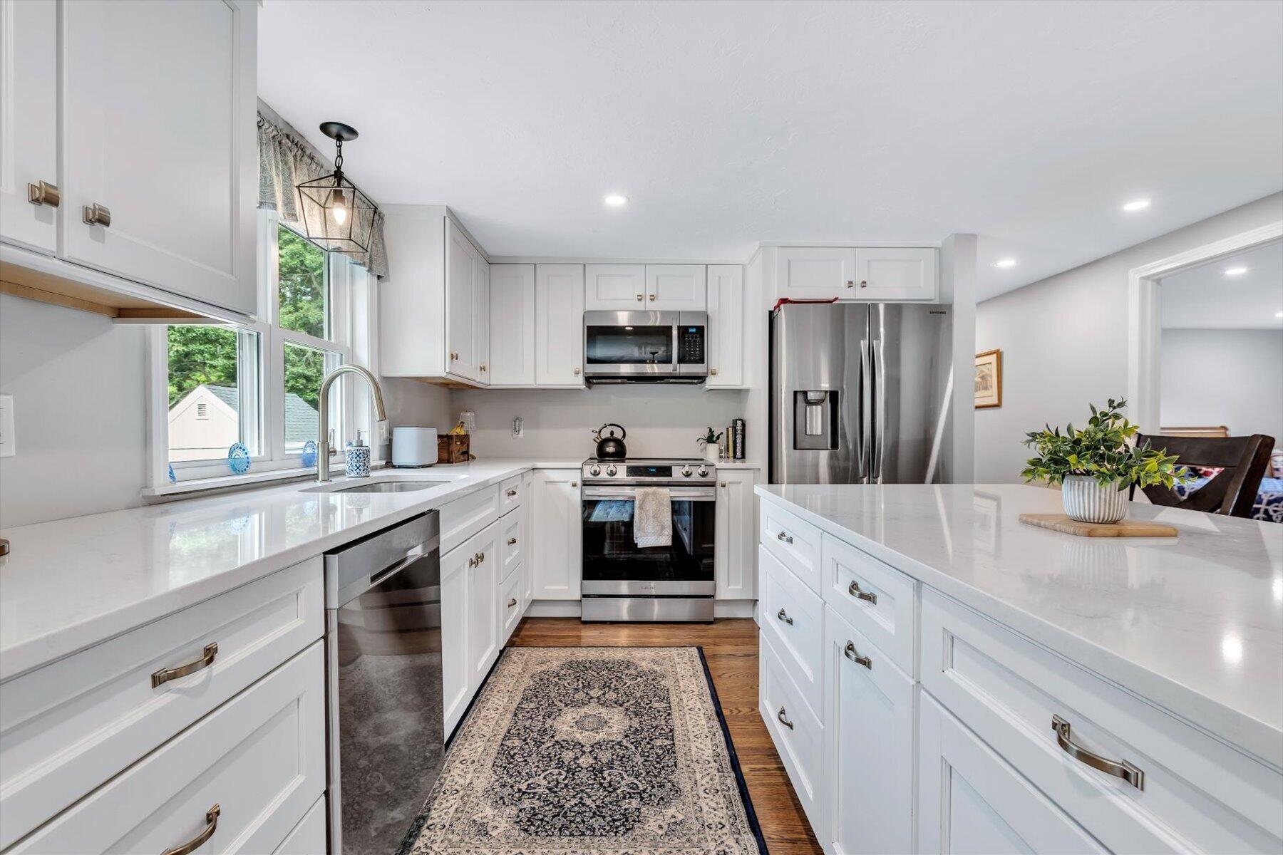 770 County Road Pocasset MA 02559