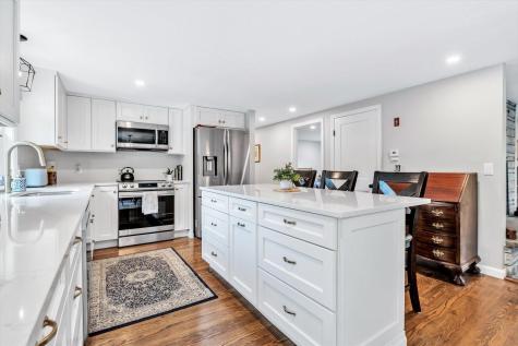 770 County Road Pocasset MA 02559