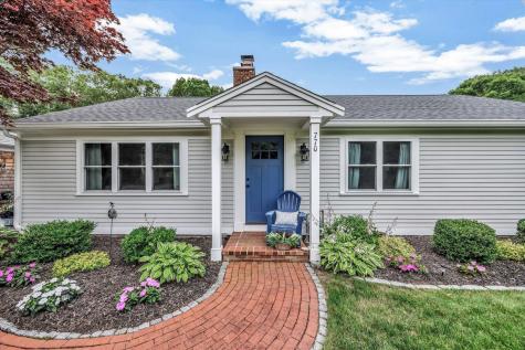 770 County Road Pocasset MA 02559