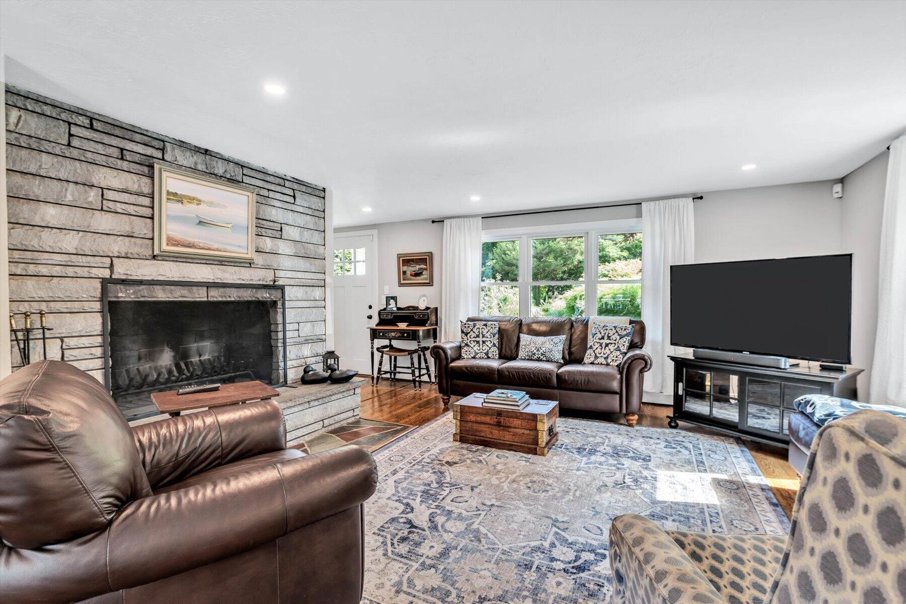 770 County Road Pocasset MA 02559