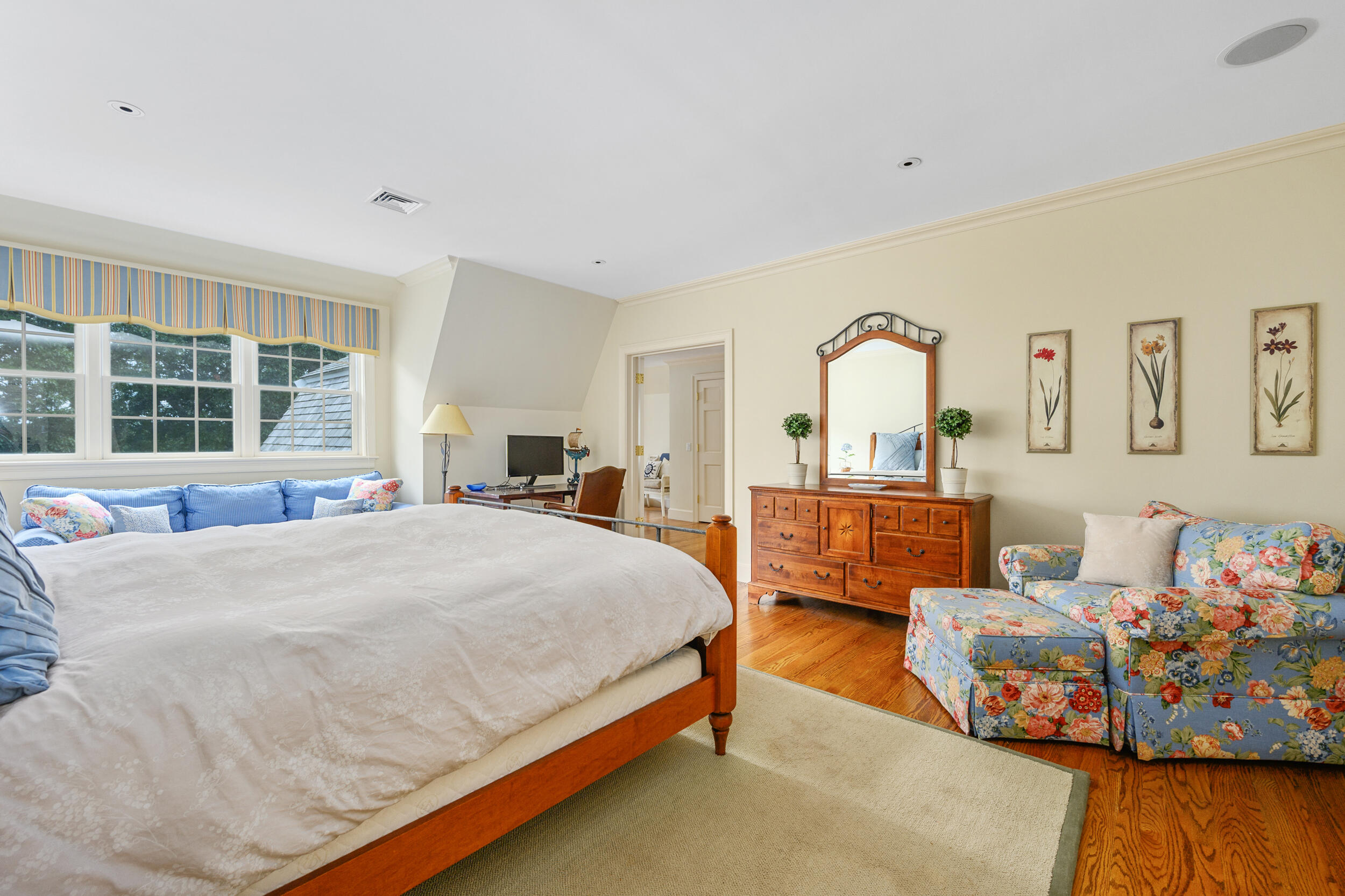 359 Baxter Neck Road Barnstable MA 02648