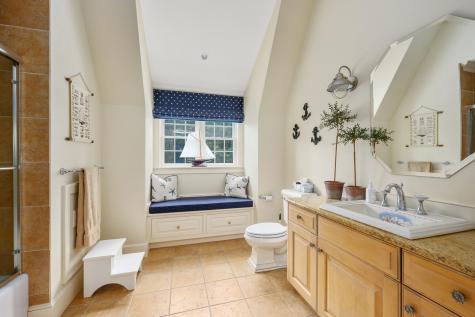 359 Baxter Neck Road Barnstable MA 02648