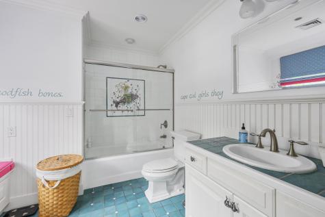 359 Baxter Neck Road Barnstable MA 02648