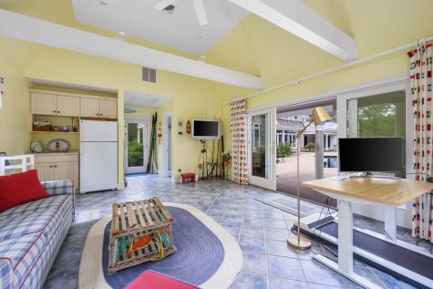 359 Baxter Neck Road Barnstable MA 02648