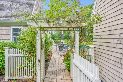 359 Baxter Neck Road Barnstable MA 02648
