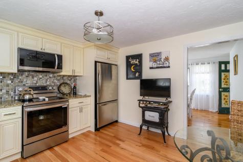 31 Remington Lane Plymouth MA 02360