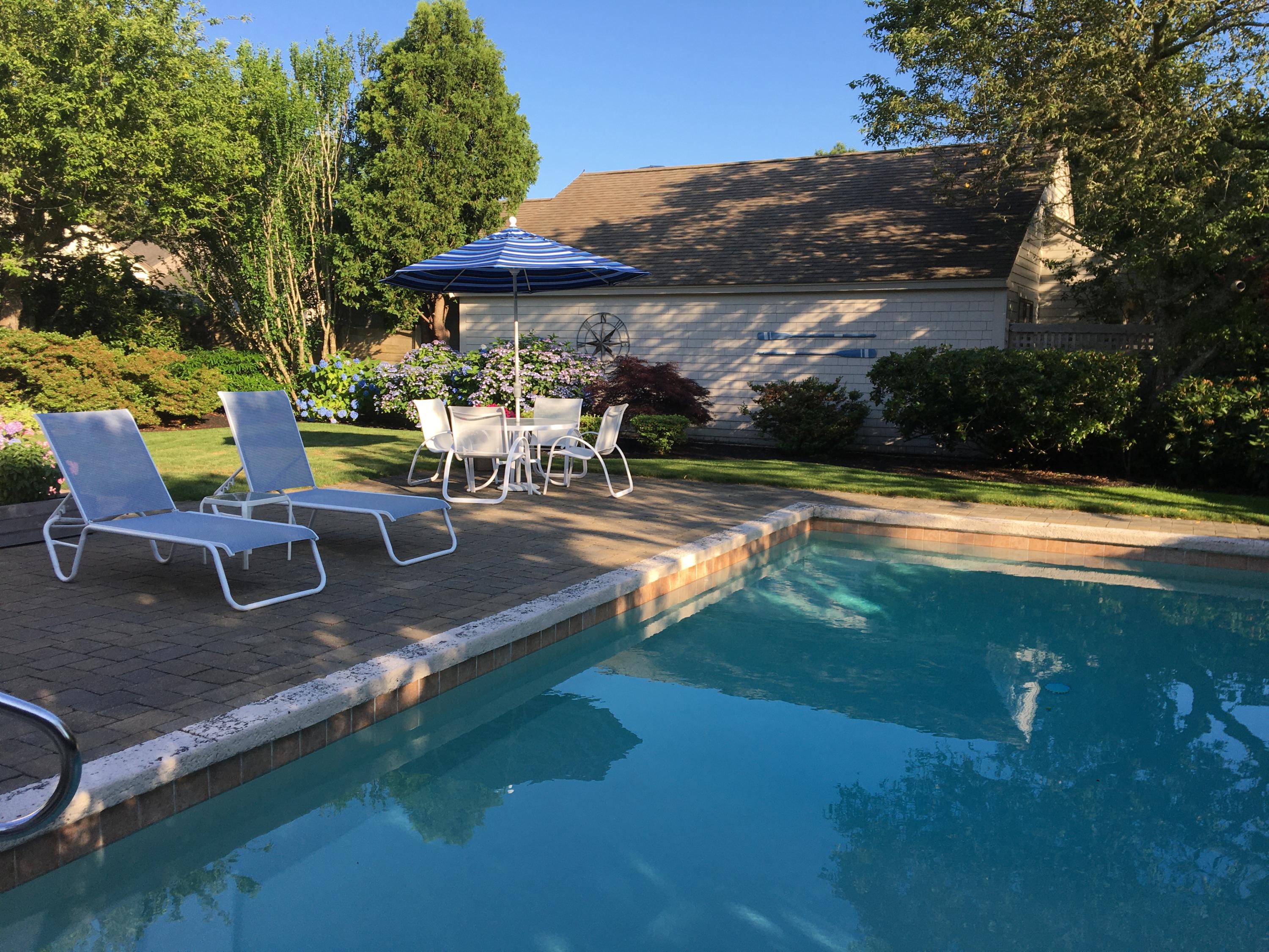 18 Mashie Circle Mashpee MA 02649