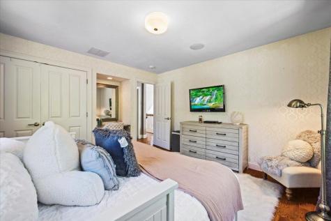 46 Owls Nest Road Falmouth MA 02536