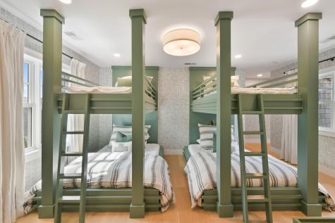 24 Westwood Road Falmouth MA 02556