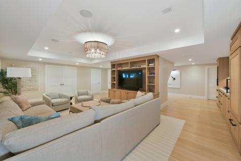 24 Westwood Road Falmouth MA 02556