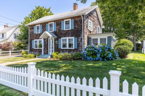 16 Hamilton Road Dennis MA 02639