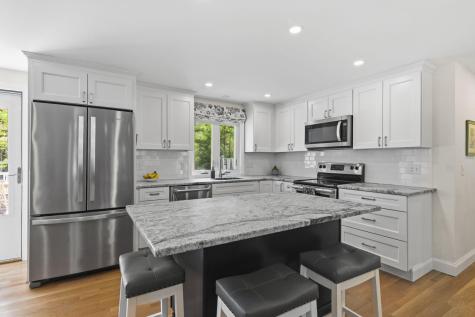 8 Ruth Terrace Falmouth MA 02536
