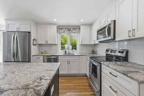 8 Ruth Terrace Falmouth MA 02536