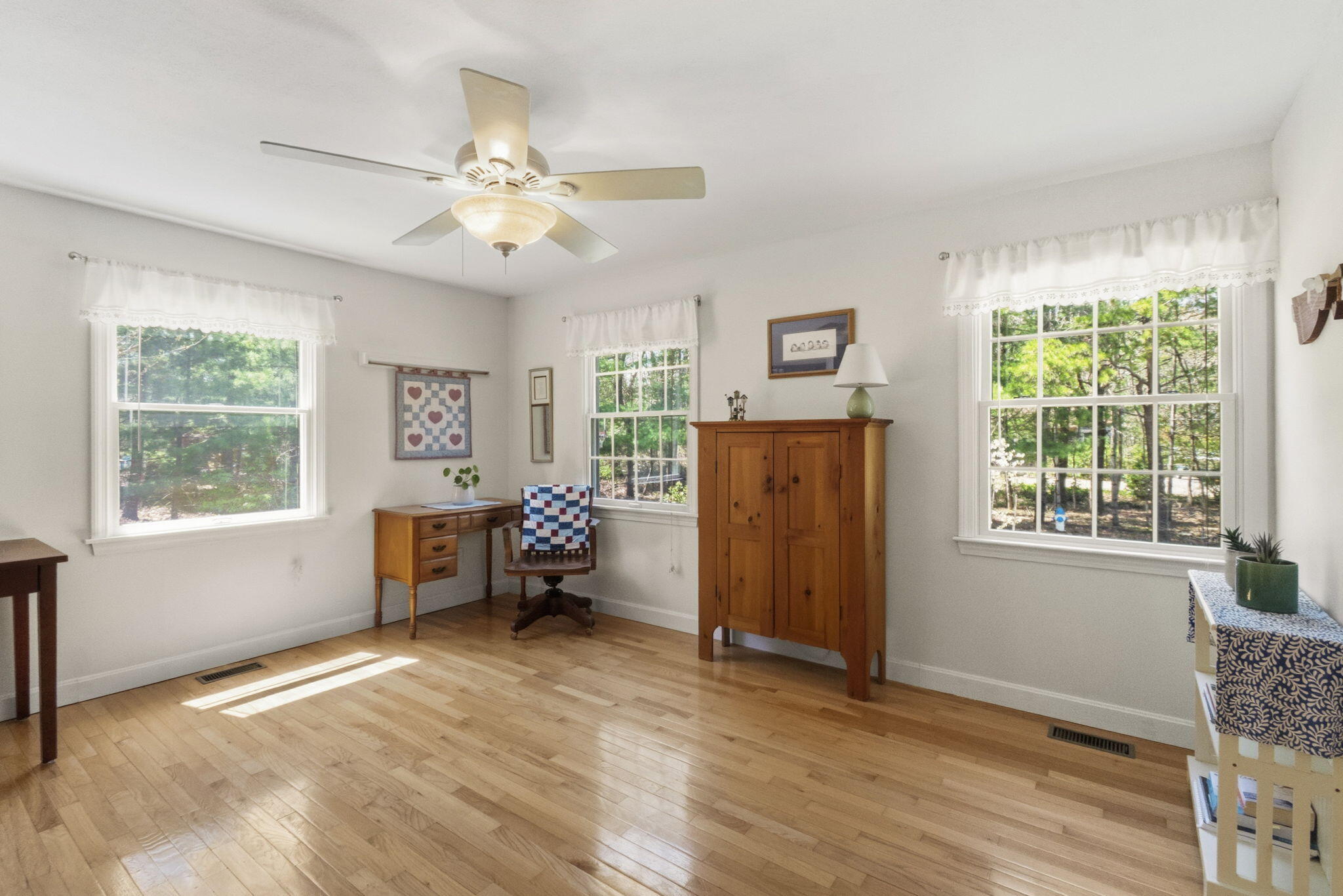 8 Ruth Terrace Falmouth MA 02536
