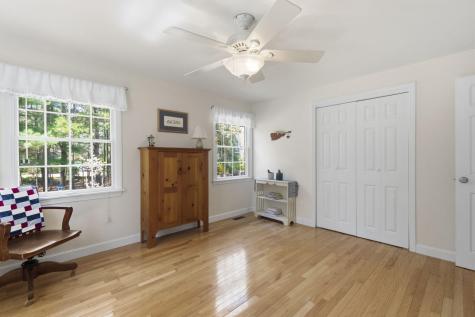 8 Ruth Terrace Falmouth MA 02536