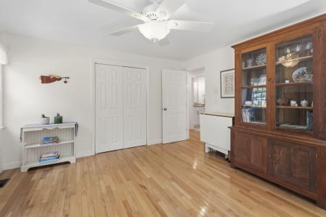 8 Ruth Terrace Falmouth MA 02536