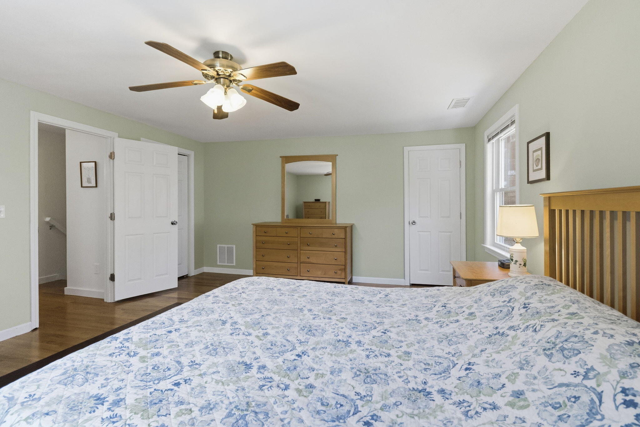 8 Ruth Terrace Falmouth MA 02536