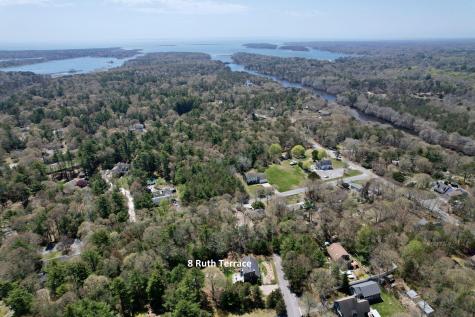 8 Ruth Terrace Falmouth MA 02536