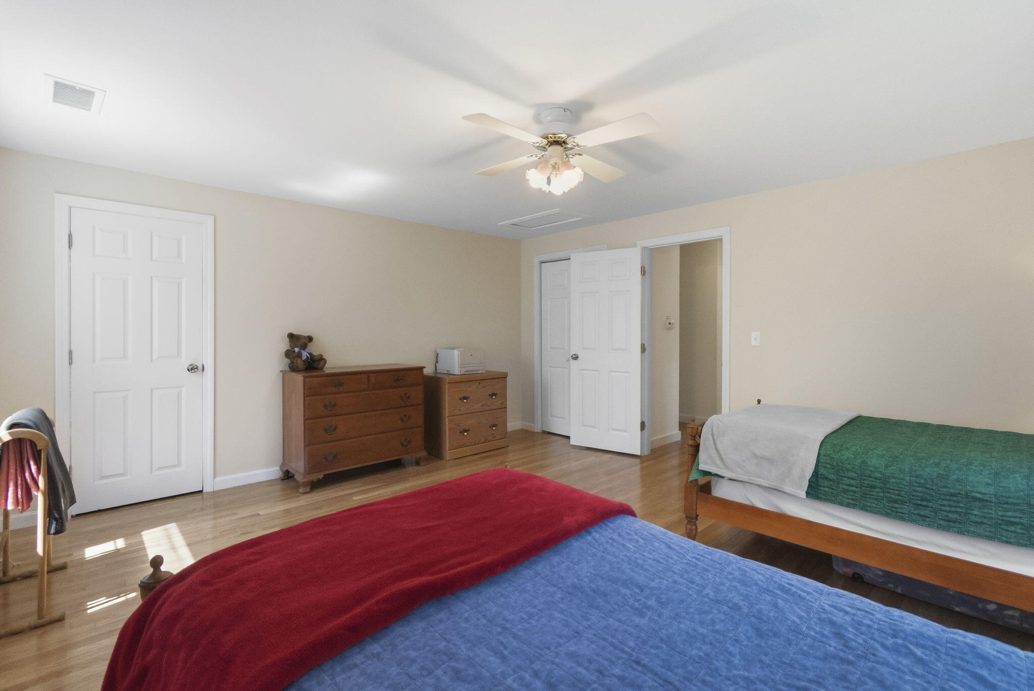 8 Ruth Terrace Falmouth MA 02536