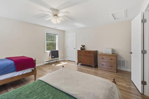 8 Ruth Terrace Falmouth MA 02536