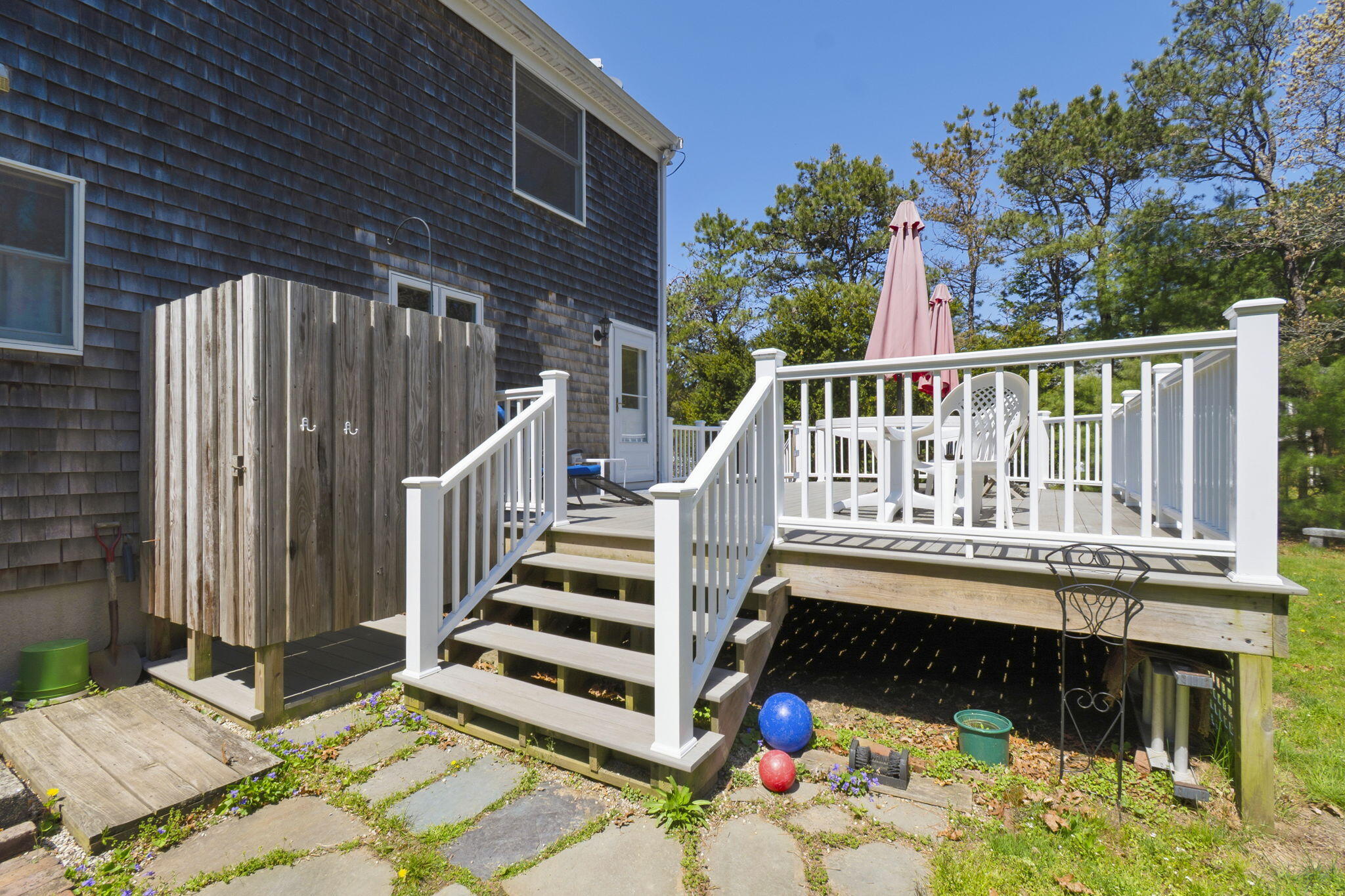 8 Ruth Terrace Falmouth MA 02536