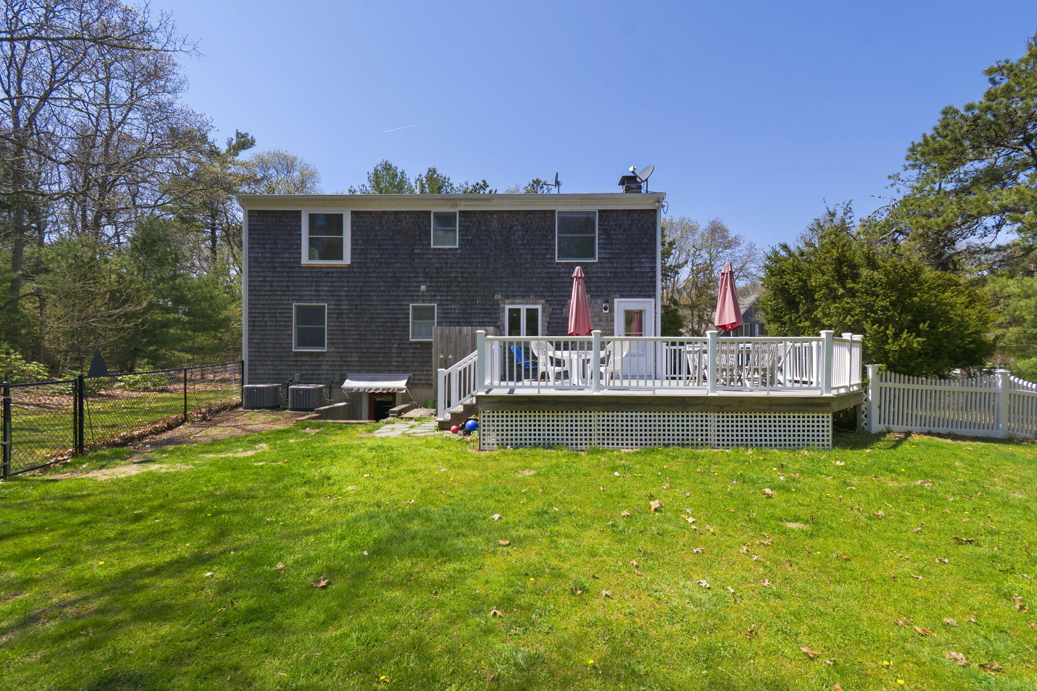8 Ruth Terrace Falmouth MA 02536