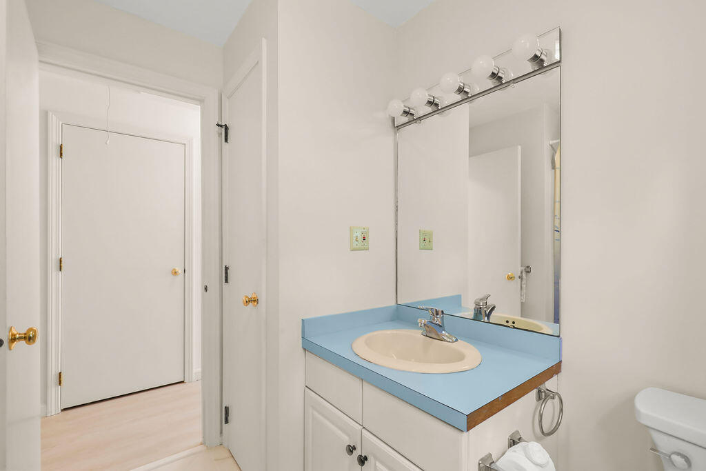 4 Ryder Circle Sandwich MA 02563