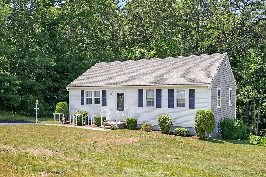 4 Ryder Circle Sandwich MA 02563