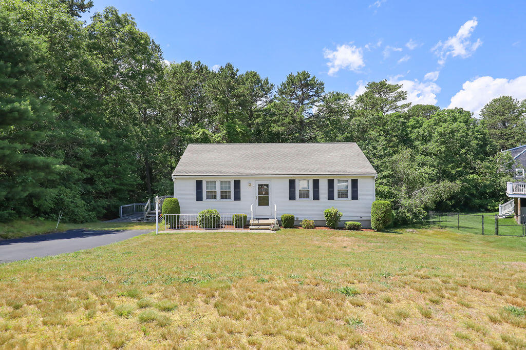 4 Ryder Circle Sandwich MA 02563