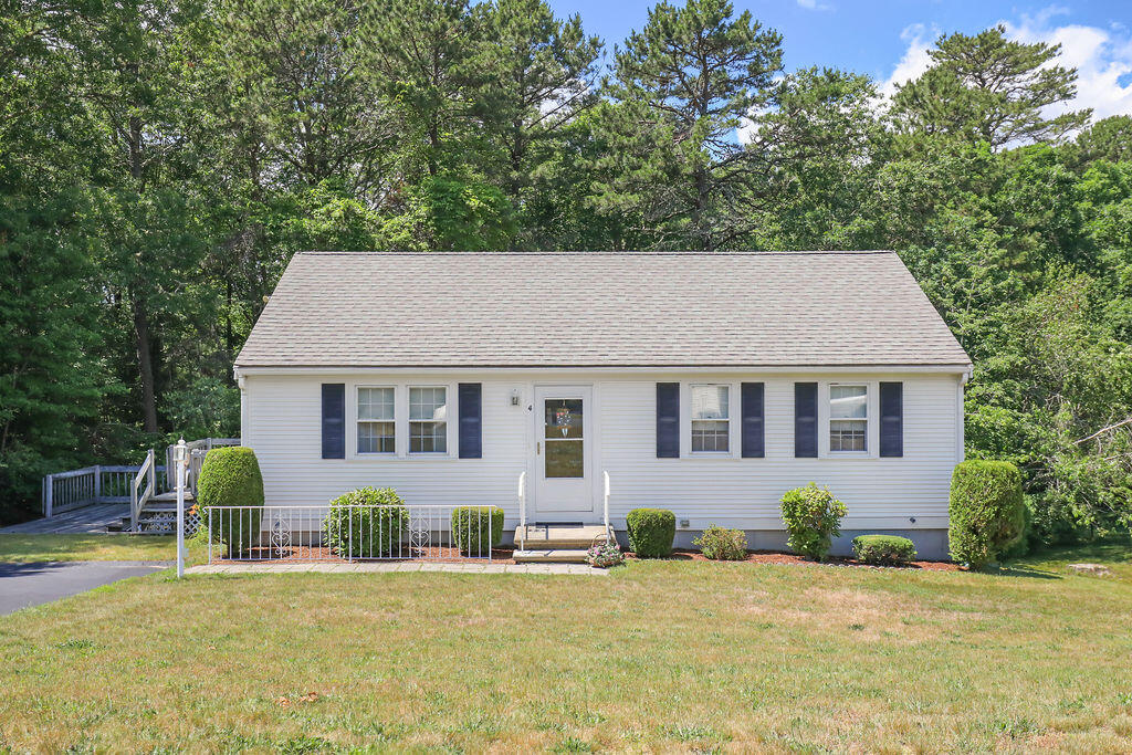 4 Ryder Circle Sandwich MA 02563
