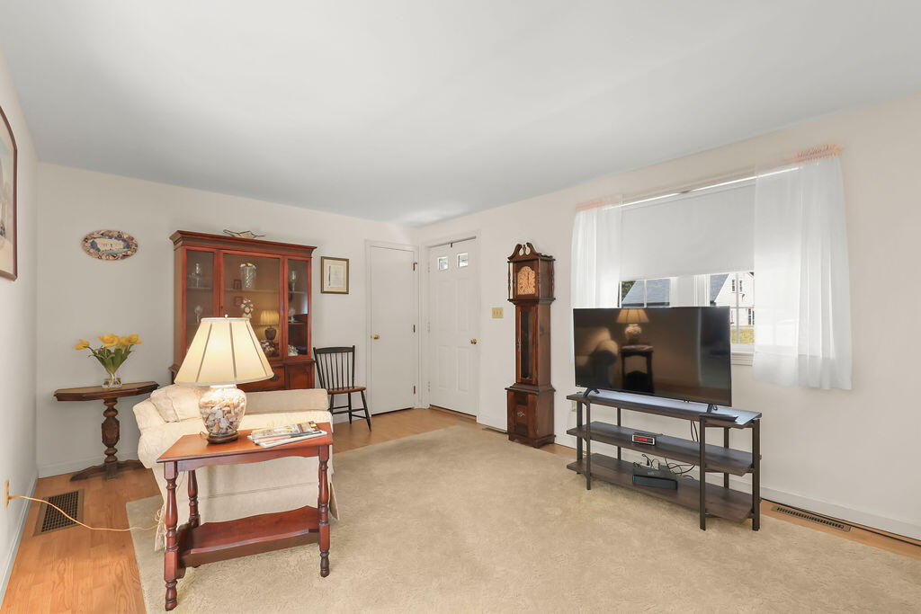 4 Ryder Circle Sandwich MA 02563
