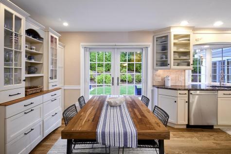 31 Village Dennis MA 02638