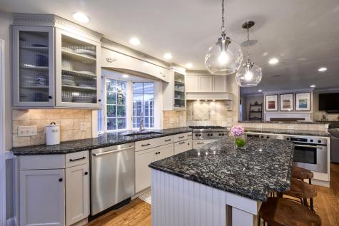 31 Village Dennis MA 02638
