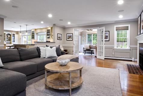 31 Village Dennis MA 02638